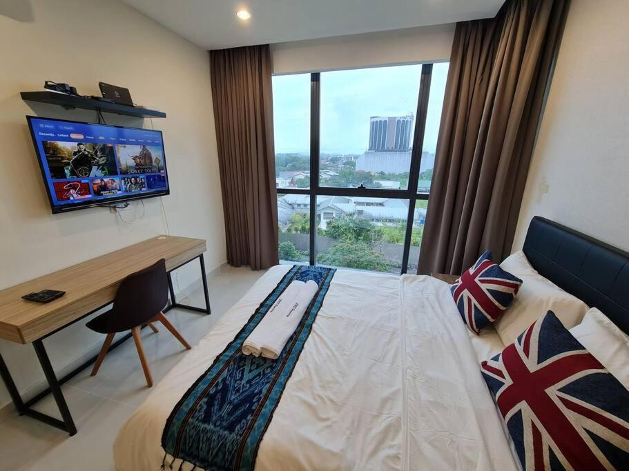 Lovely Kozi Square Studio Bedroom With Pool Lv5D Kuching Buitenkant foto